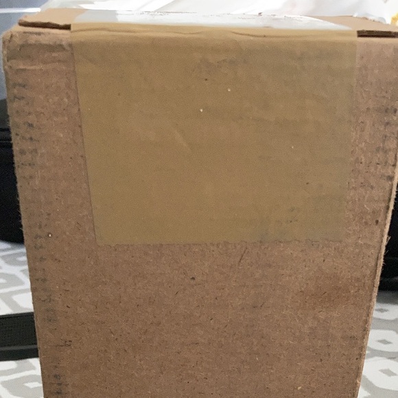 iPhone SE - Picture 1 of 1